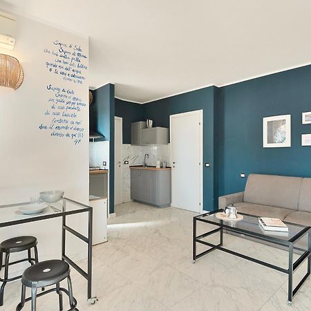 Splendido Monolocale Con Spazioso Giardino E Veranda A 500 Mt Dal Mare Marina Di Carrara Exterior foto